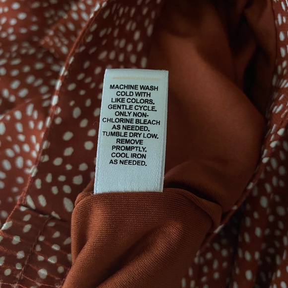 Women’s Burnt Orange&White Polkadot Asymmetrical Skirt w/ Built in Side Bow - Picture 8 of 8